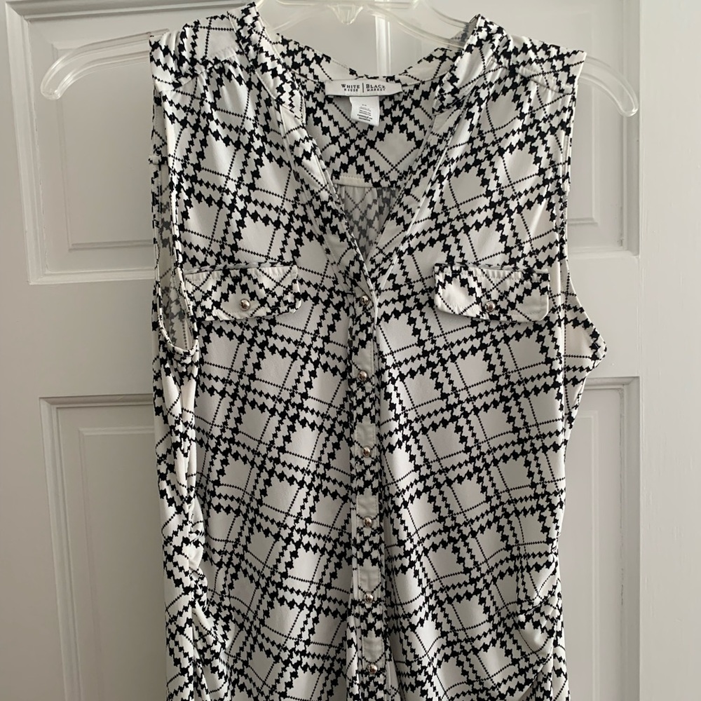 White house black market top